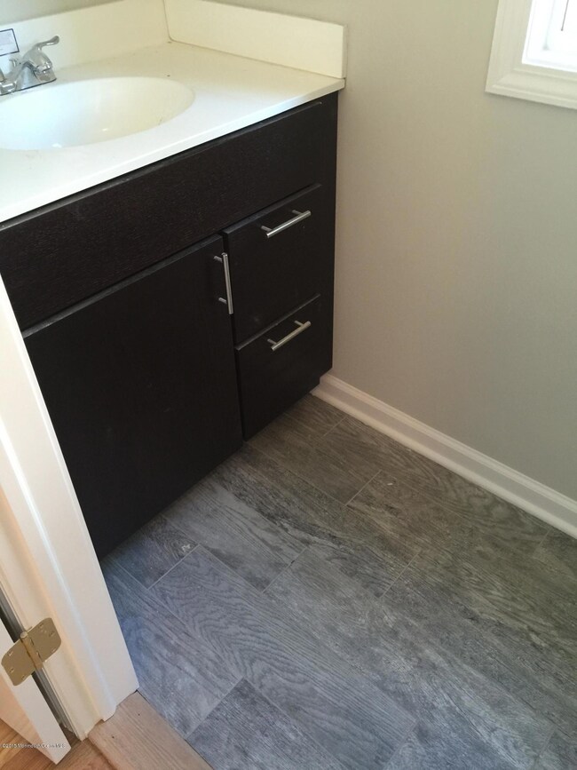 211 N 5th Ave, Long Branch, NJ 07740 - photo 4