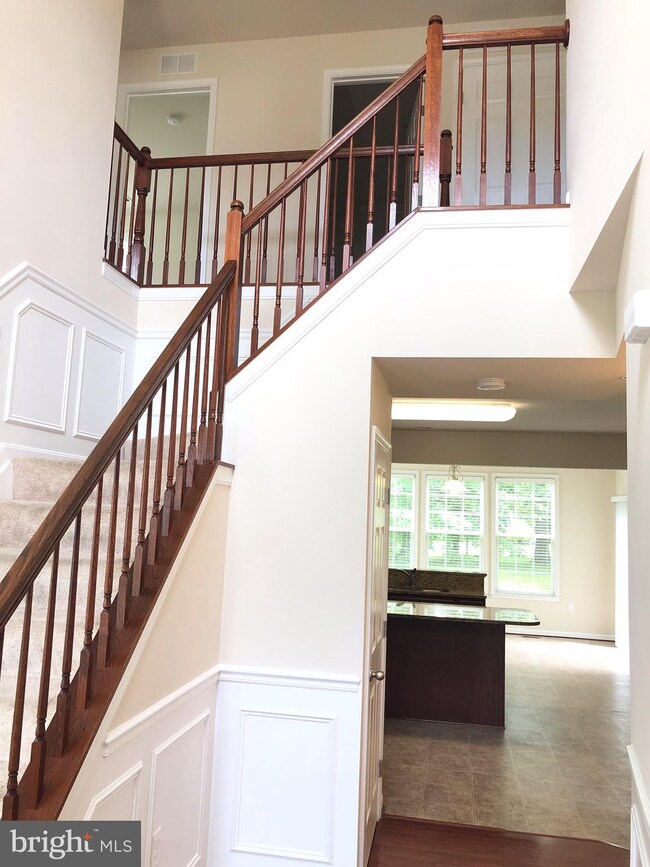 7422 Tottenham Dr, White Plains, MD 20695 - photo 2