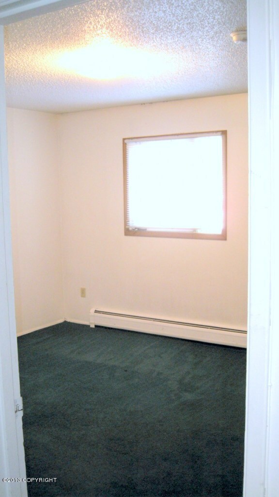 707 W 76th Ave unit 3, Anchorage, AK 99518 - photo 5