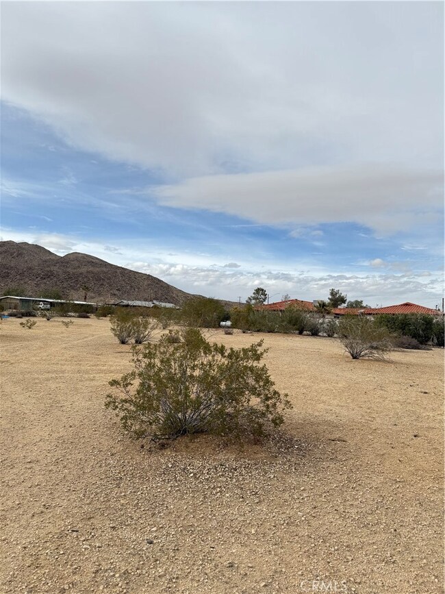 0 Avenida Del Sol unit JT25057735, Joshua Tree, CA 92252 - photo 2