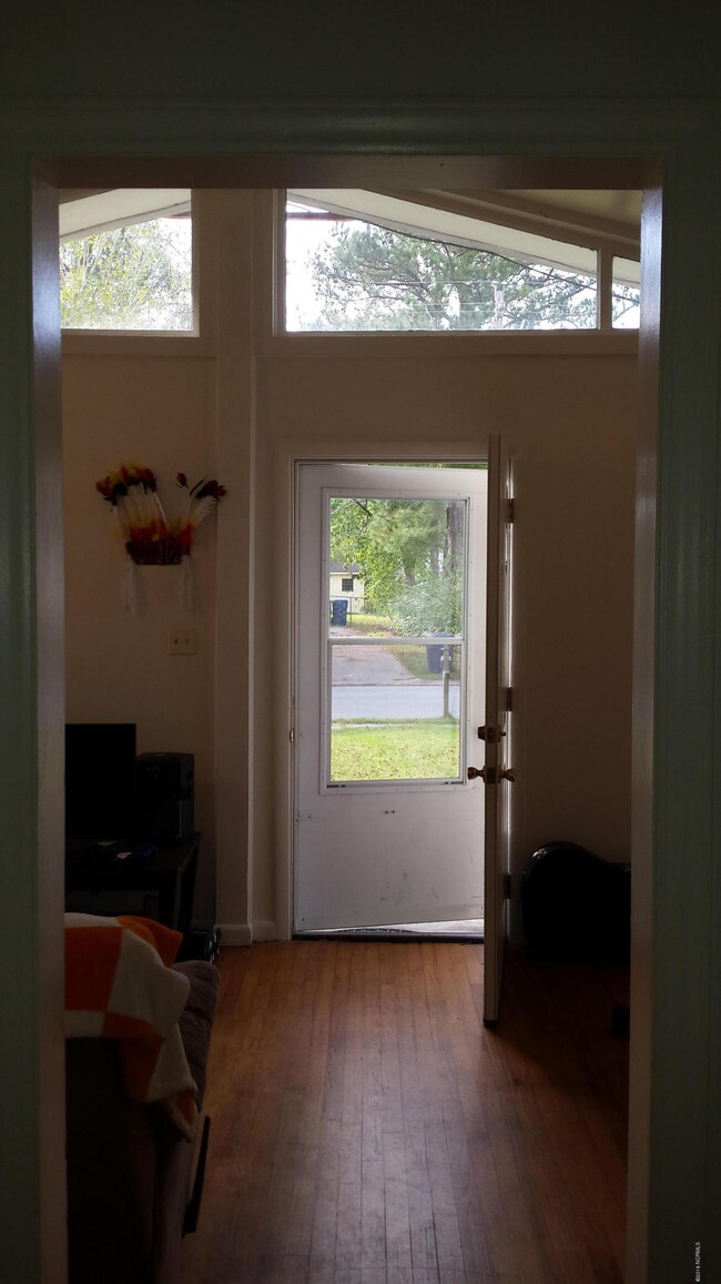 112 Cardinal Rd, Jacksonville, NC 28546 - photo 3