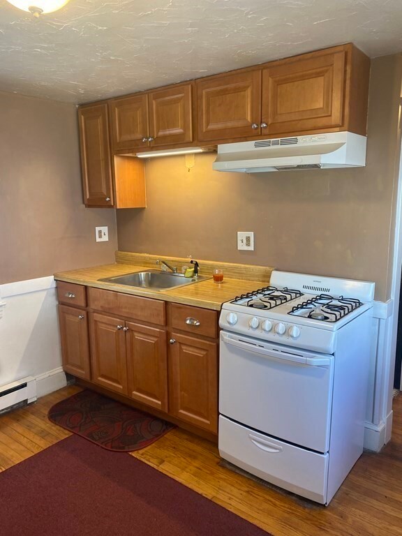 8 Park St unit 1, Natick, MA 01760 - photo 2