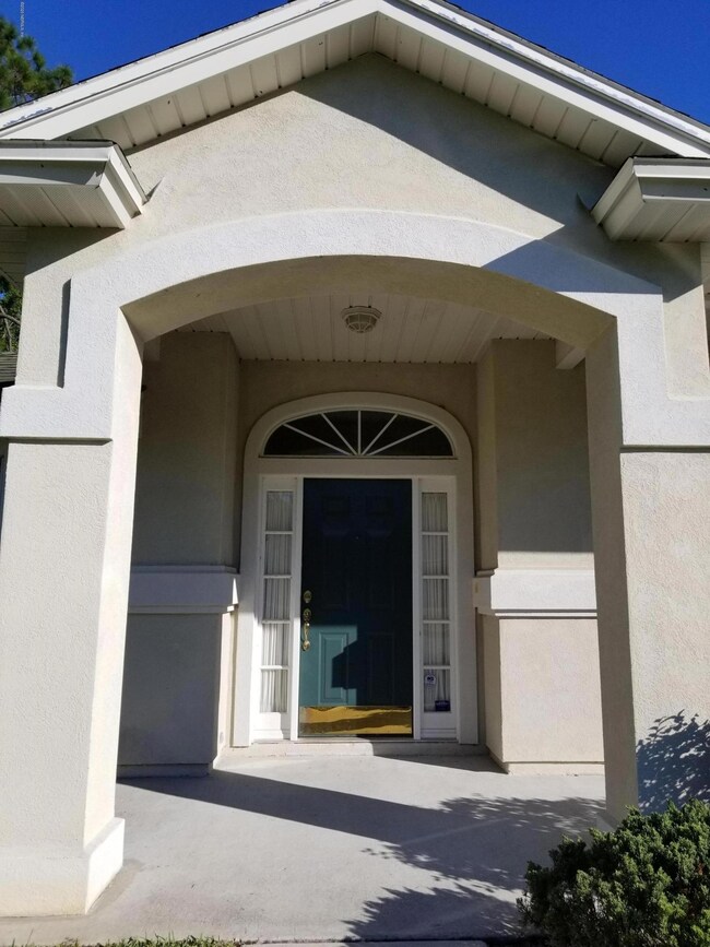 8064 Kilkelly Ln S, Jacksonville, FL 32244 - photo 2