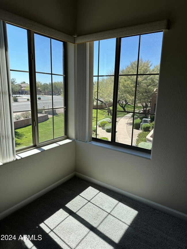 Corner Unit