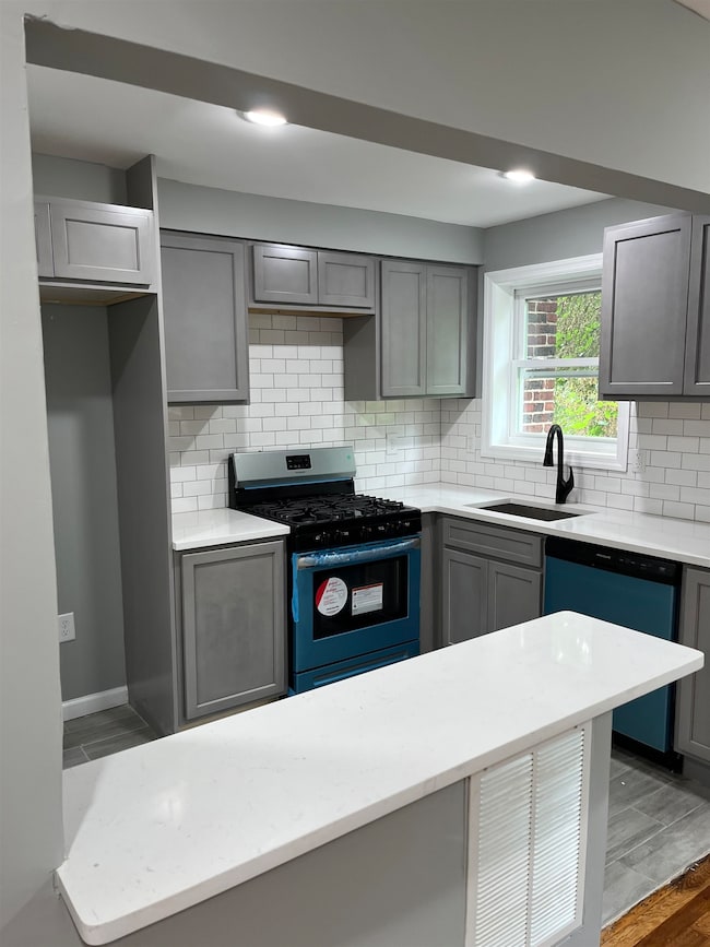 50 College Dr, Jersey City, NJ 07305 - photo 7