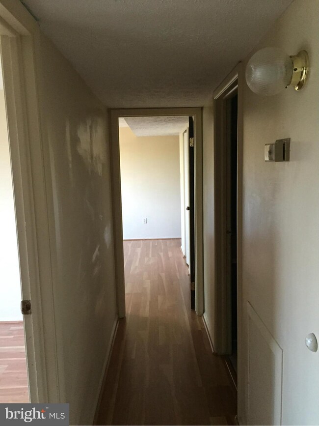 19617 Gunners Branch Rd unit J, Germantown, MD 20876 - photo 7