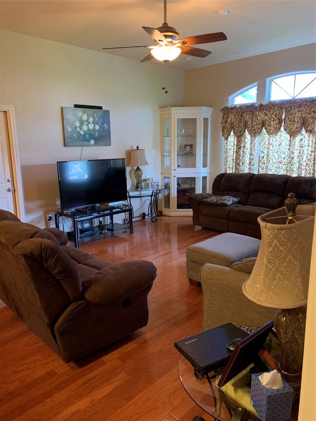 674 Fallow Ln, Alvin, TX 77511 - photo 7