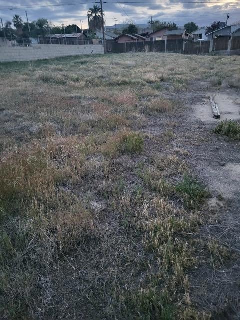 429 Eastern Ave, Taft, CA 93268 - photo 2