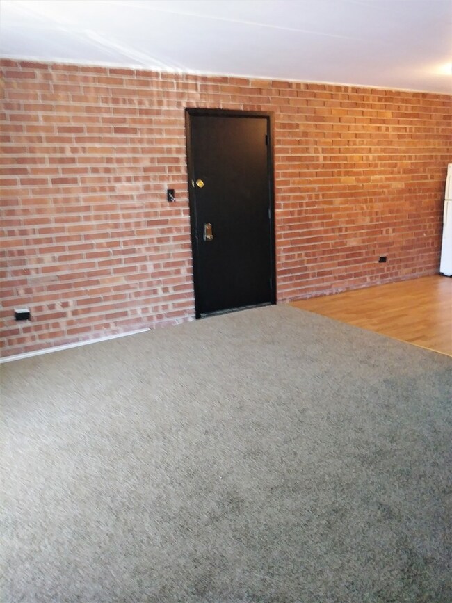 17011 Albany Ave unit 2E, Hazel Crest, IL 60429 - photo 5