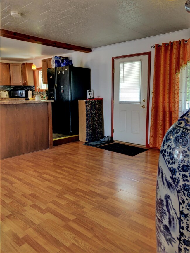 518 Hillside Dr, Kodiak, AK 99615 - photo 6