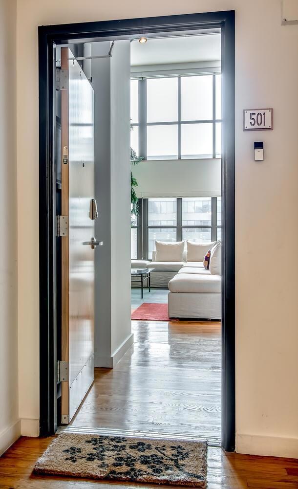 Walking through the front door, you immediately see the amazing view.