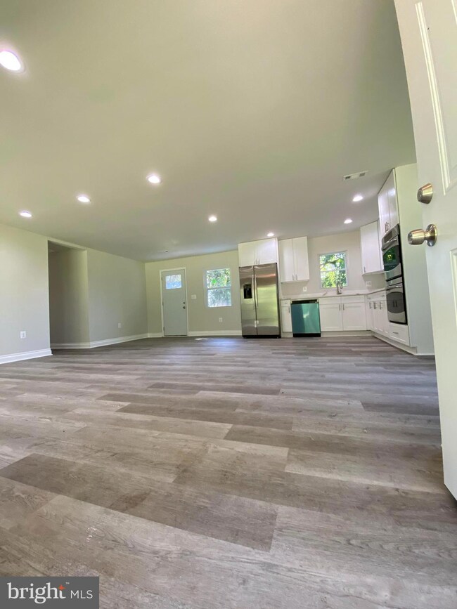 437 Greenspring Rd, Queenstown, MD 21658 - photo 4