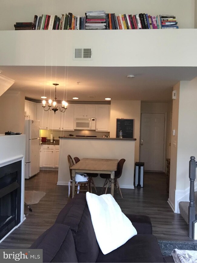 42220 Terrazzo Terrace, Stone Ridge, VA 20105 - photo 3