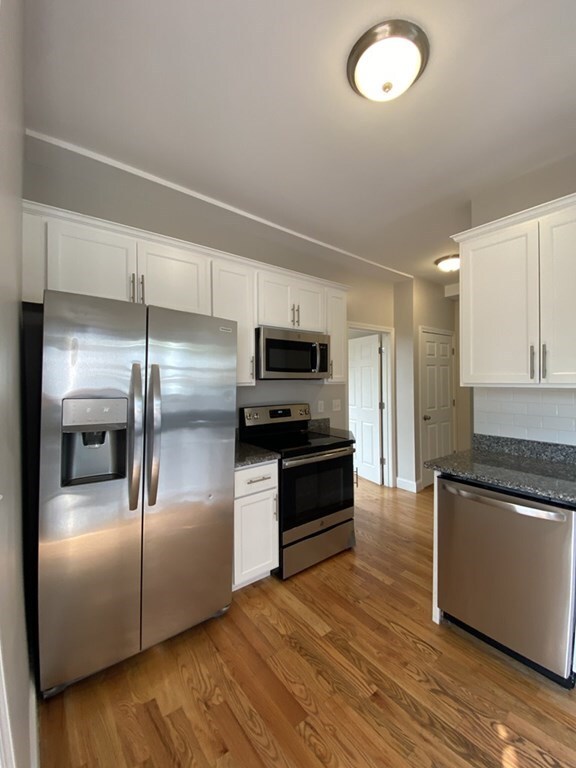 385 Lafayette St unit 1, Salem, MA 01970 - photo 2