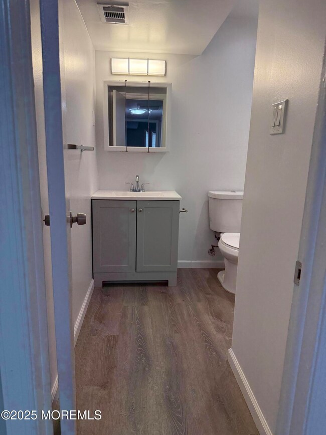 H3 Avon Dr unit 3, East Windsor, NJ 08520 - photo 7