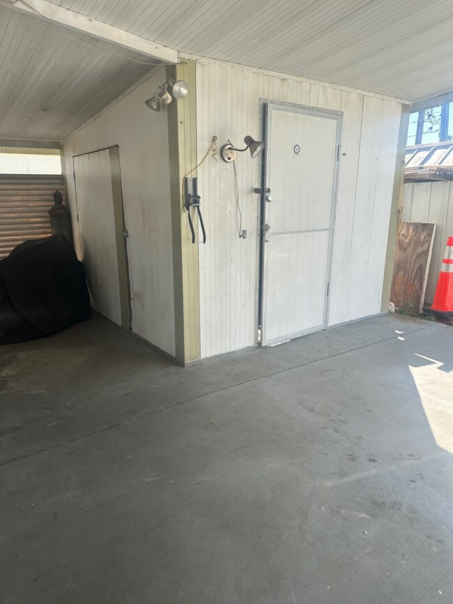 204 Third St, Valrico, FL 33594 - photo 5