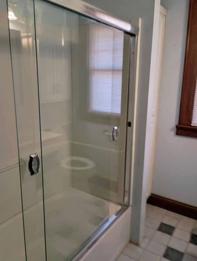 2018 Waverly Place, Waukegan, IL 60085 - photo 7