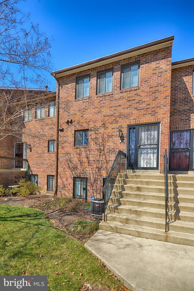 1017 Quincy St NE, Washington, DC 20017 - photo 2