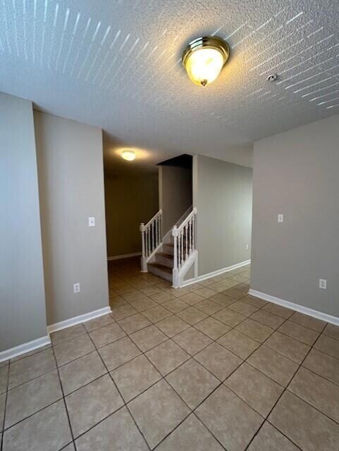 123 Swaying Pine dining