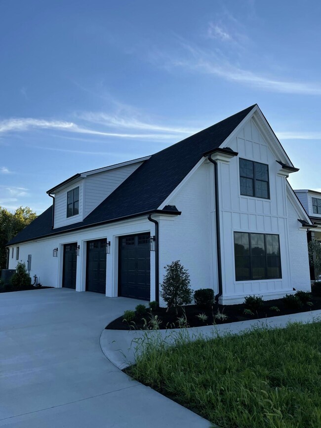 211 Grandview Trail, Wilmore, KY 40390 - photo 2