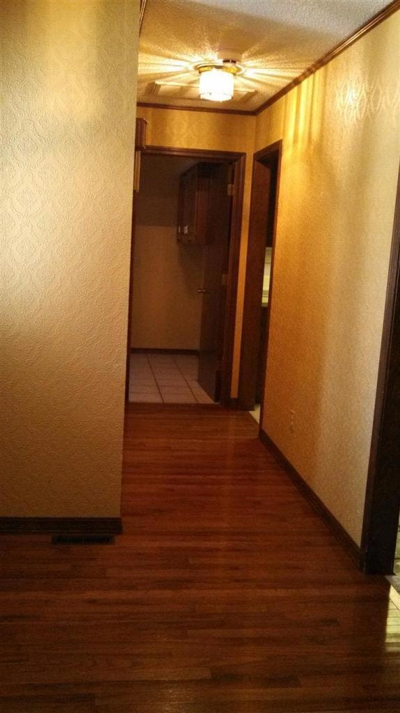 2108 W Jackson St, Bolivar, MO 65613 - photo 5