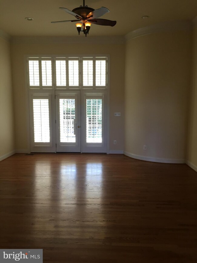 726 Constantine Ct, Warrenton, VA 20186 - photo 4