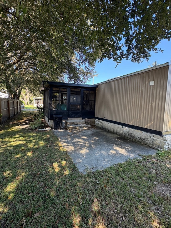 417 Magnolia Hill Dr, Plant City, FL 33565 - photo 7