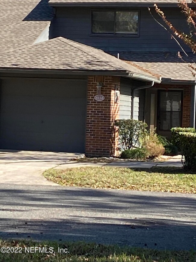 One car garage