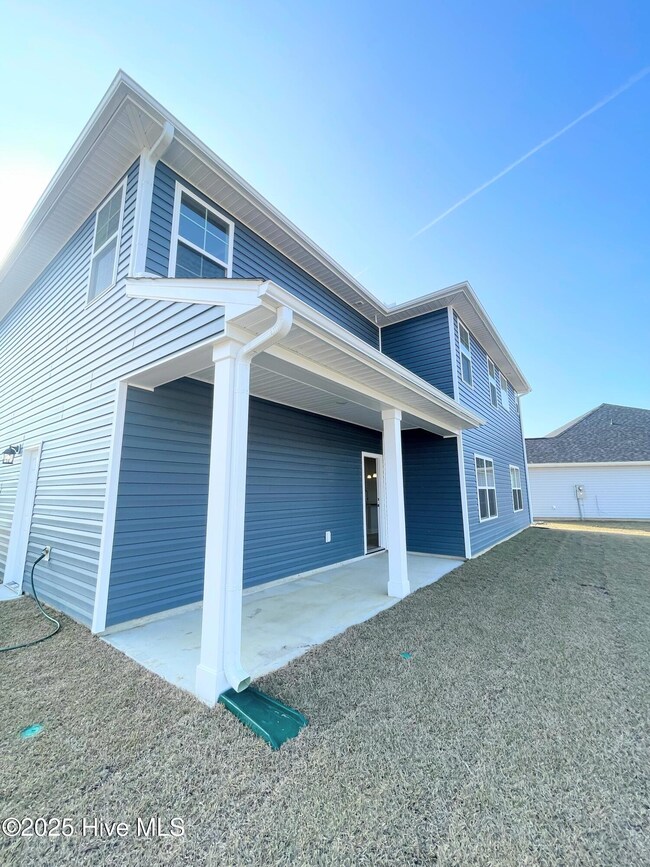 1000 Dynamic One Dr, New Bern, NC 28562 - photo 6