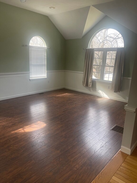 7 Eleanor St, Fitchburg, MA 01420 - photo 4