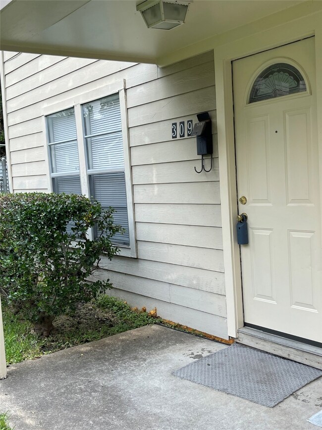 Covered ceiling while waiting to get into the  front door.