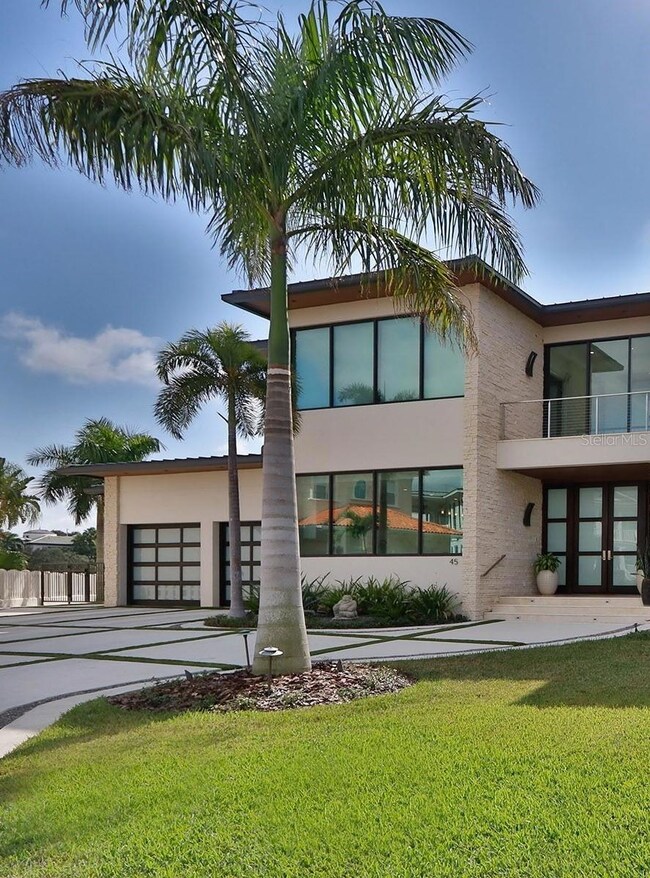 8353 Bayshore Dr, Treasure Island, FL 33706 - photo 7