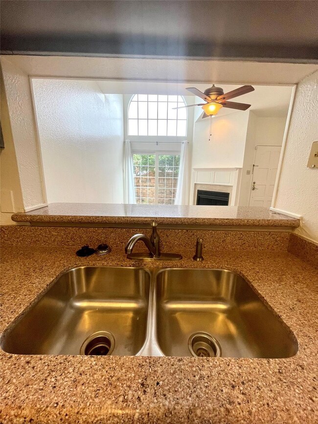 6210 Oram St unit B, Dallas, TX 75214 - photo 7