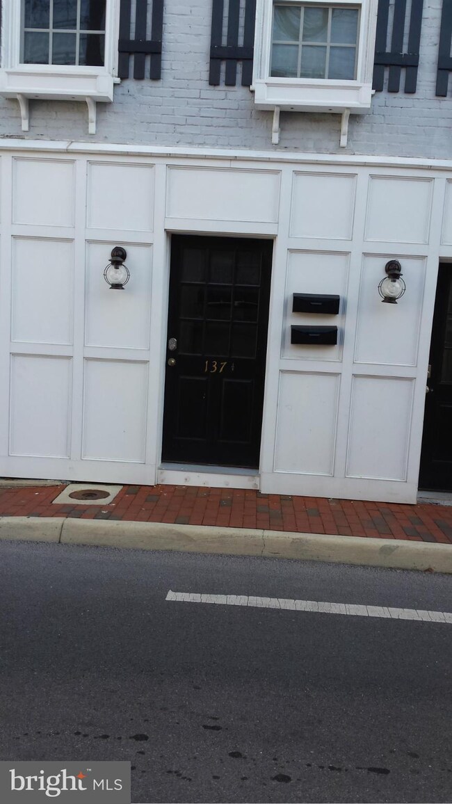 1 N Indian Aly unit 4, Winchester, VA 22601 - photo 2