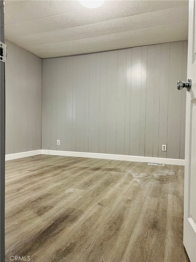 13820 Rodeo Dr, Victorville, CA 92395 - photo 7