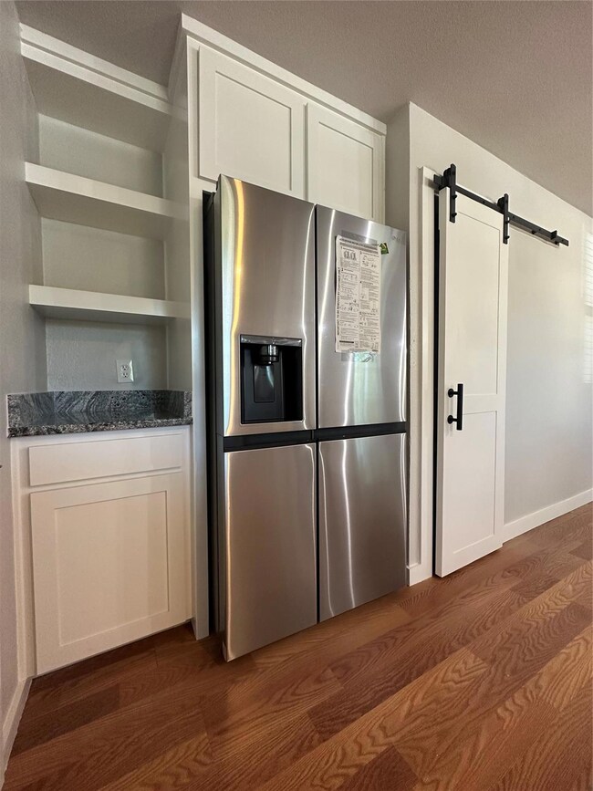 1304 Rebecca Dr, Gainesville, TX 76240 - photo 7