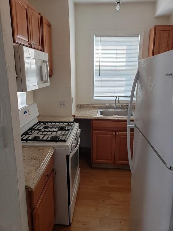 14 Arlington St unit 2, Everett, MA 02149 - photo 3