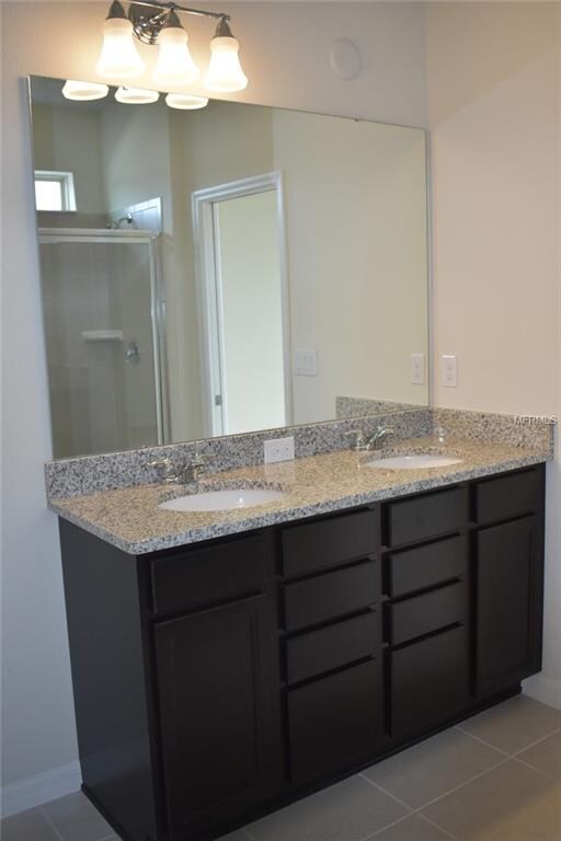Master Bathroom - Double Sink Vanity