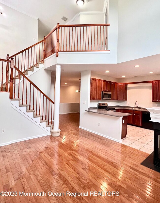 15 Deepwater Cir, Manalapan, NJ 07726 - photo 4