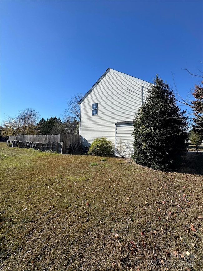 1484 E Maynard St, Pageland, SC 29728 - photo 4