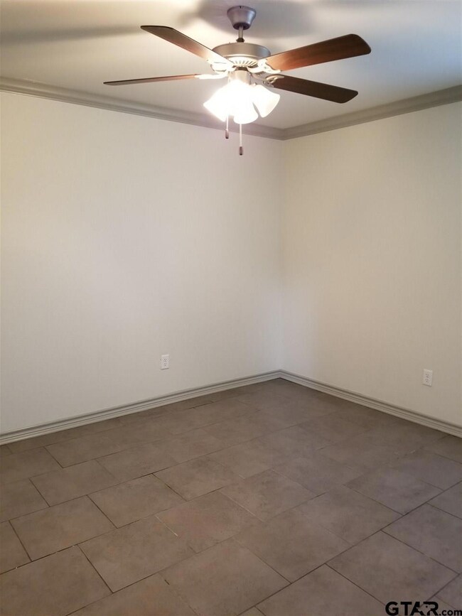 6329 6329 Villa Rosa Way, Tyler, TX 75707 - photo 7