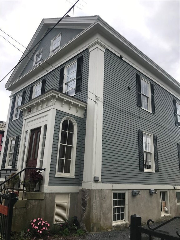 79 Thames St unit 2, Newport, RI 02840 - photo 2