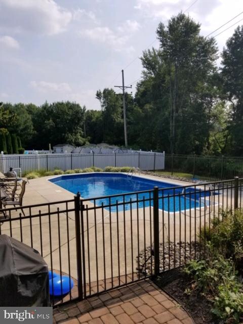 20 Berwick Cir, East Windsor, NJ 08520 - photo 2