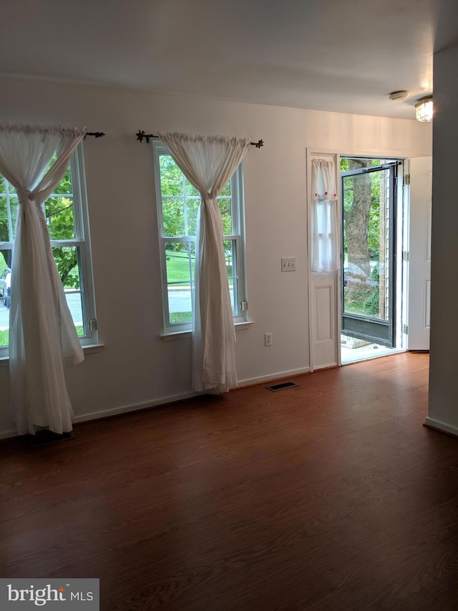 6 Cross Laurel Ct, Germantown, MD 20876 - photo 6