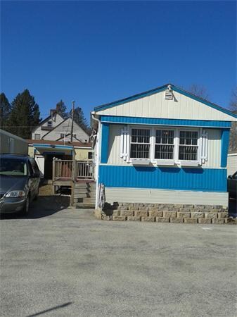 75 S Policy St unit 35, Salem, NH 03079 - photo 2