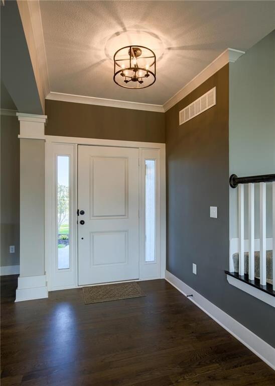 Hardwood Floors, High-Base and Crown Trims welcome