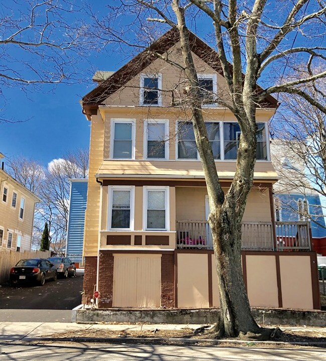 9 Laurel St unit 3, Lynn, MA 01905 - photo 2