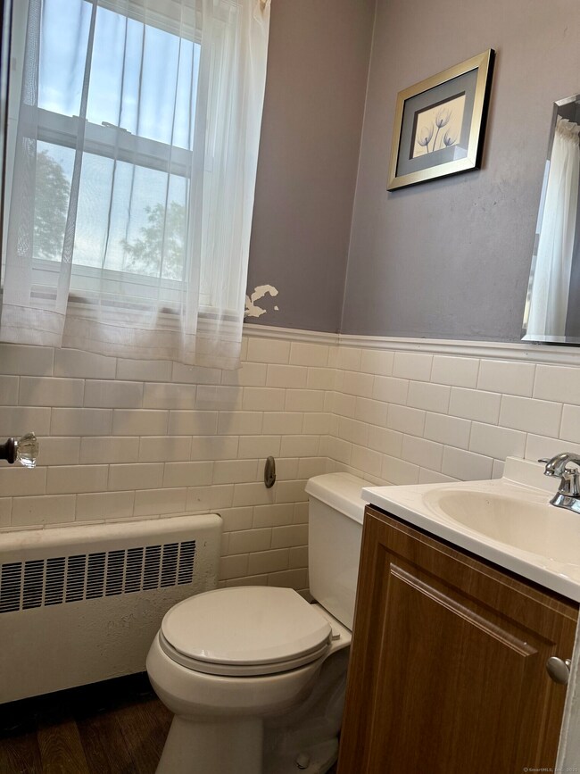 233 Jubilee St, New Britain, CT 06051 - photo 5