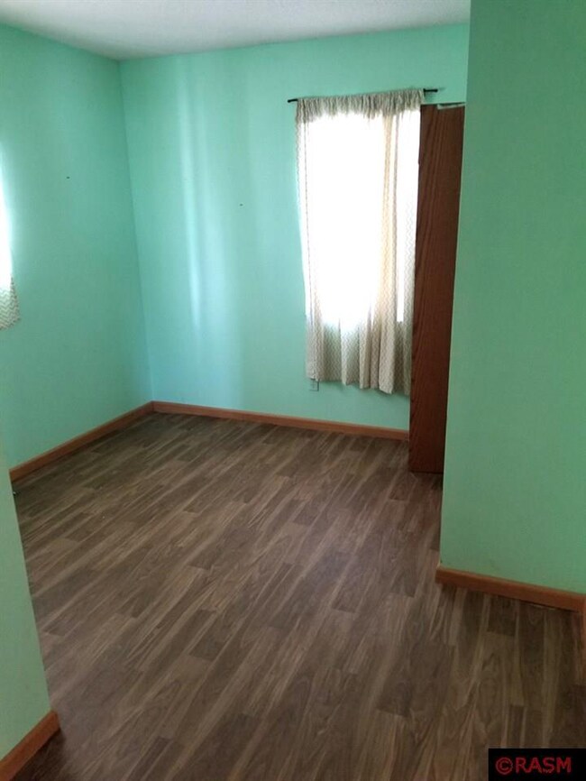 19180 U S 14, New Ulm, MN 56073 - photo 7