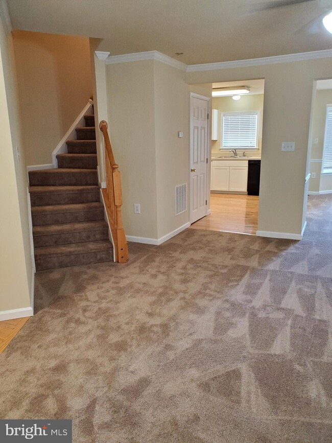 22 Litchfield Ln W, Martinsburg, WV 25405 - photo 3